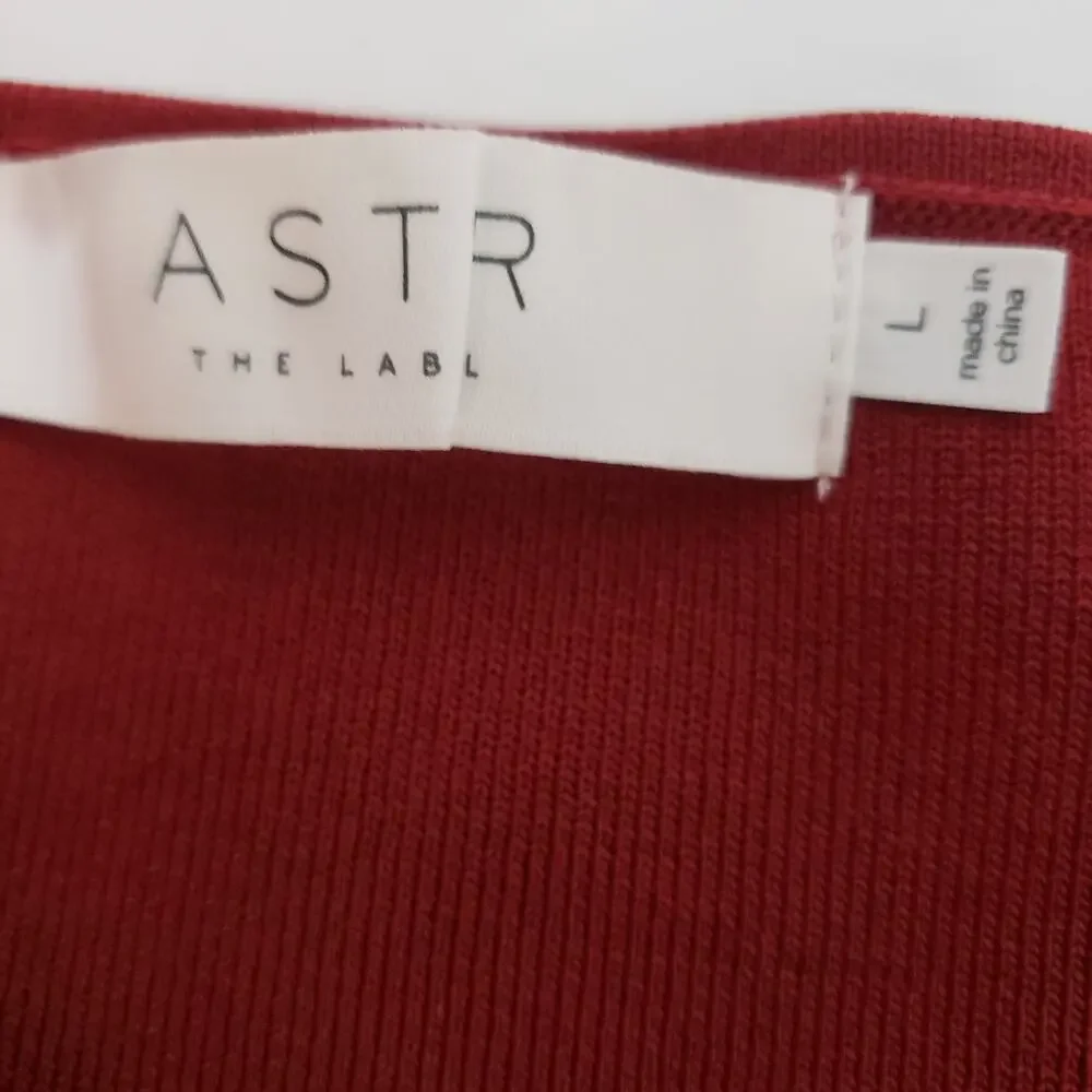 NEW!! ASTR The Label SIZE L Red Puff Sleeve Bodysuit Women Wine AT15988 Holiday